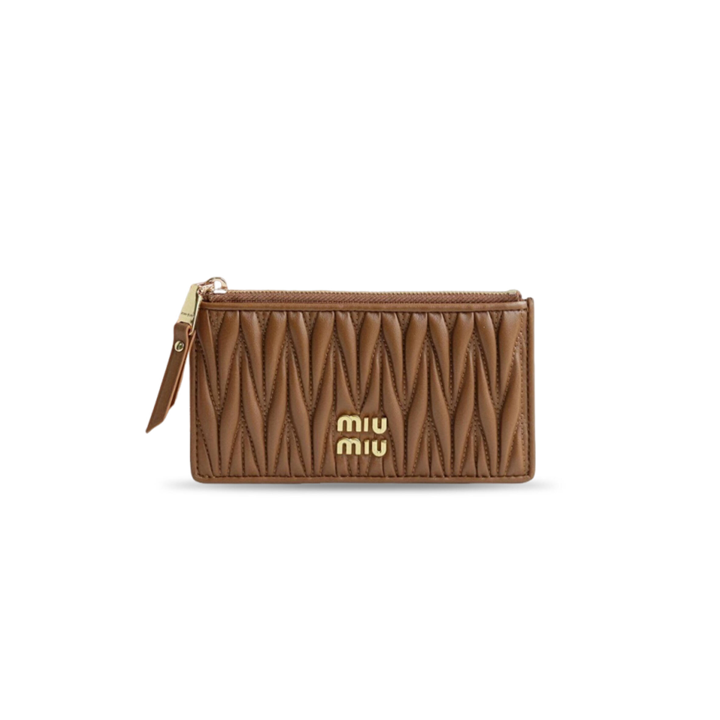 MIU MIU MATELASSÉ ZIPPERED SOLID COLOR LOGO LEATHER WALLET 5MB006 (15*8cm)